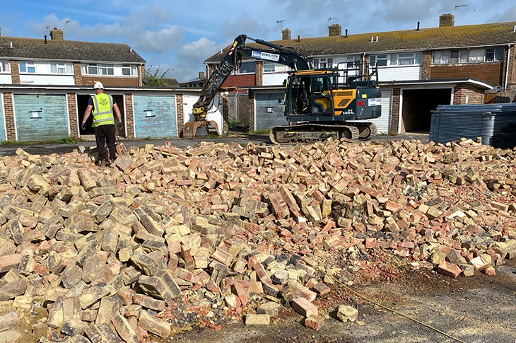 Gravelly Crescent, Lancing - progress on site - May 2024 (3)