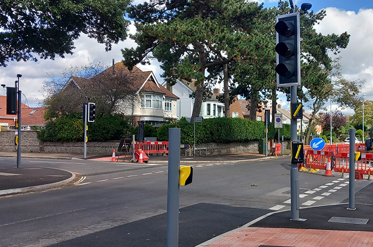 PR24-063 - New pedestrian crossing at Chesswood Road in Worthing