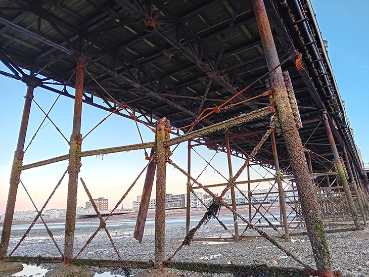 Damage to Worthing Pier - the snapped pile before it was removed