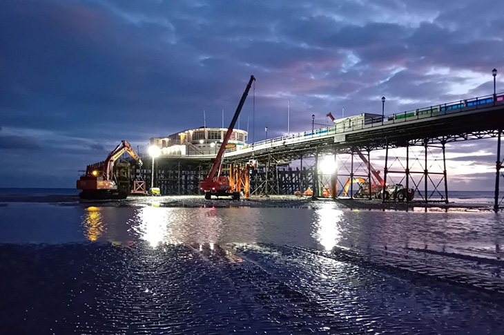 Worthing Pier - the bearing beam works underway (17-11-2024)